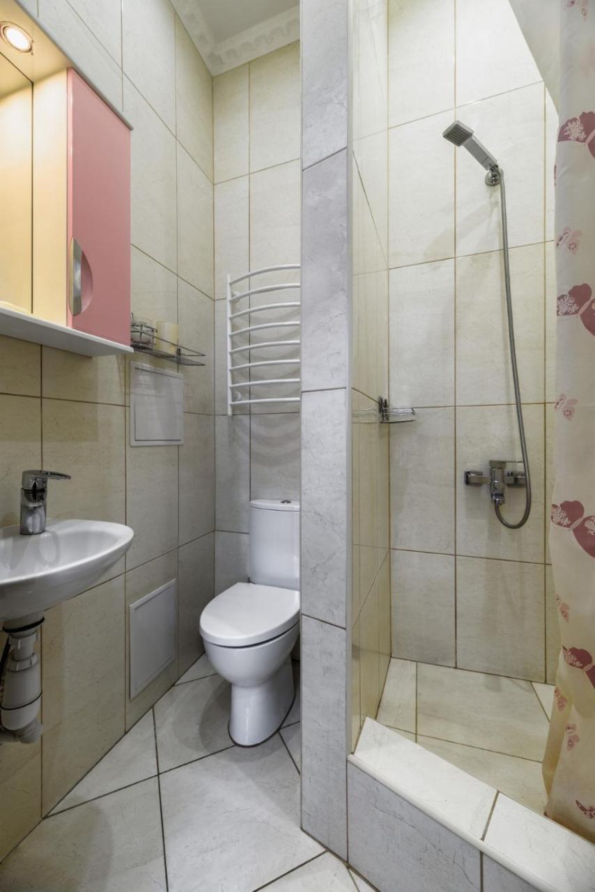 Apartamenty Polytehnichna Str. Lviv Exterior photo